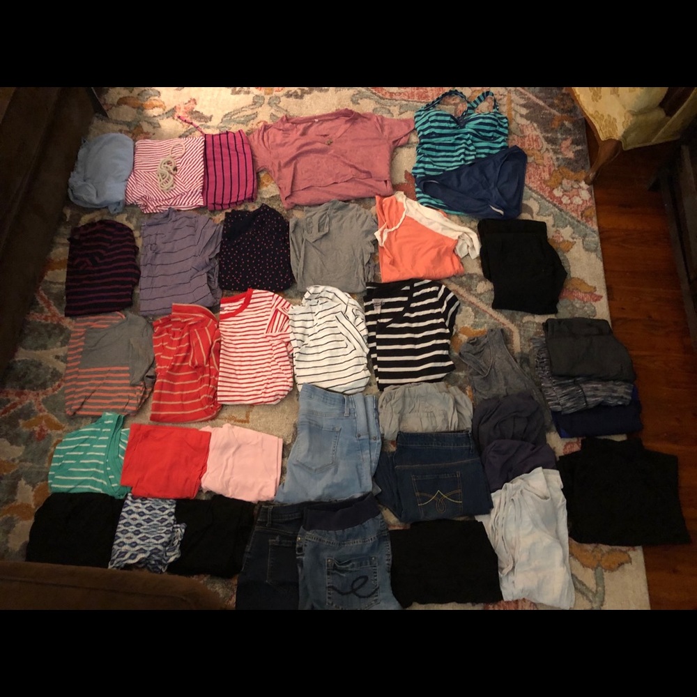 Maternity Clothes Lot